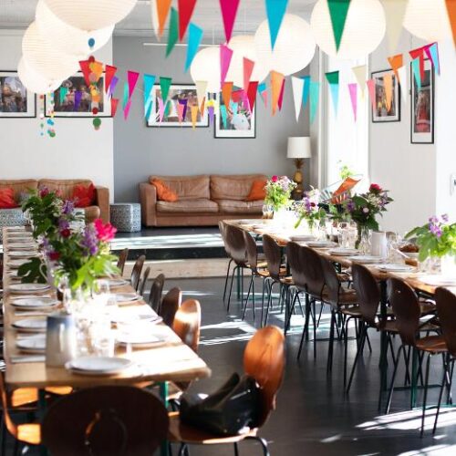 Lej vores selskabslokale i København. Vores café kan lejes til privat fest.
